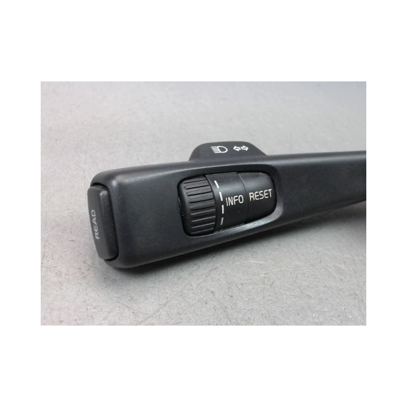 COMMANDE CLIGNOTANT VOLVO V50