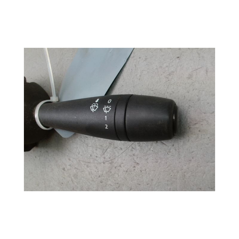COMMANDE ESSUIE GLACE DACIA DOKKER BREAK 2012-...