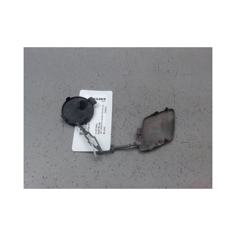 OBTURATEUR COUVRE CROCHET DE BOUCLIER AR PEUGEOT 208