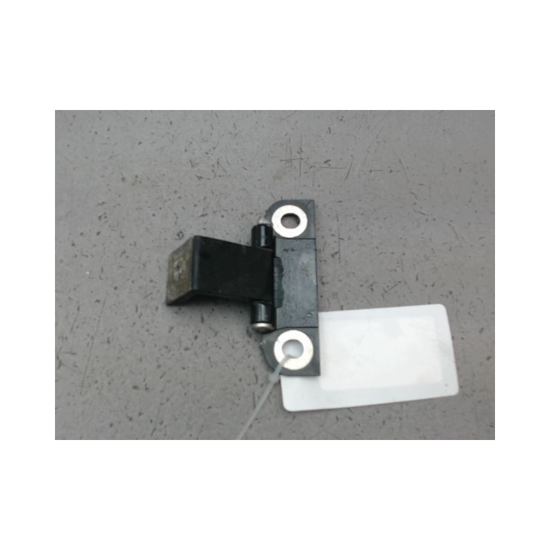 CHARNIERE HAYON D OPEL ZAFIRA 2006-