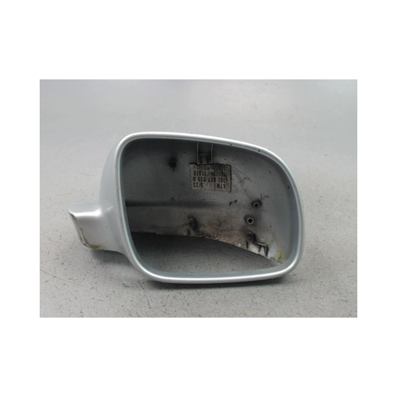 CARENAGE RETROVISEUR EXTERIEUR DROIT VOLKSWAGEN GOLF IV 1998-2004