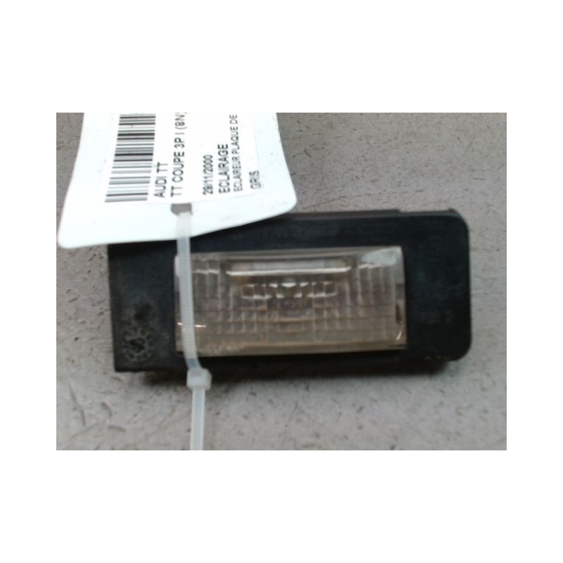ECLAIREUR PLAQUE DE POLICE GAUCHE AUDI TT COUPE I (8N) 1998-2006