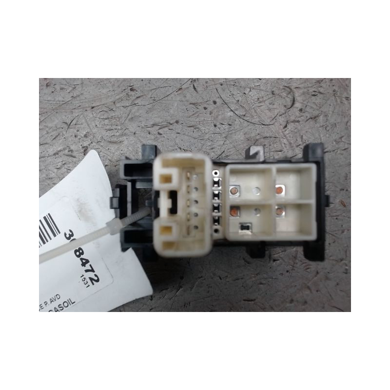 COMMANDE LEVE-GLACE PORTE AVD TOYOTA VERSO-S