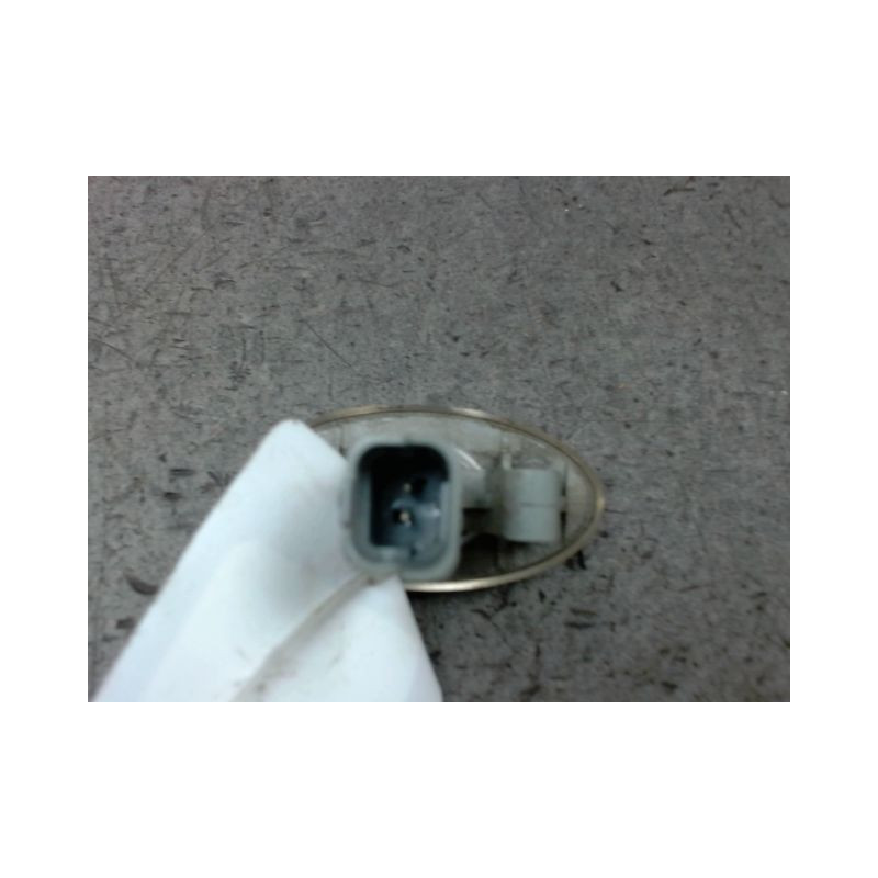 REPETITEUR AILE DROIT CITROEN XSARA PICASSO