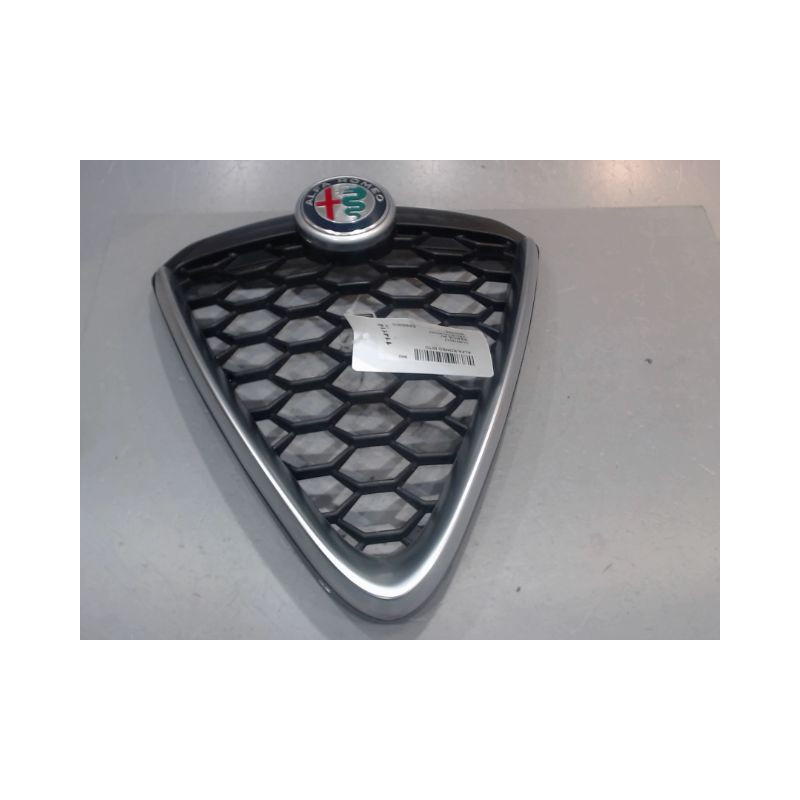 GRILLE CALANDRE ALFA ROMEO MITO