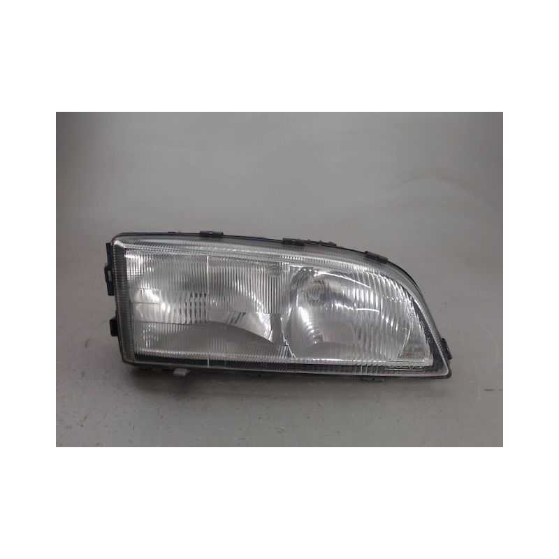 PHARE DROIT VOLVO C70