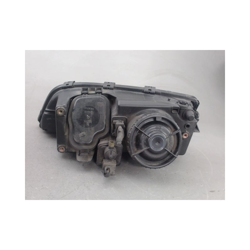 PHARE DROIT VOLVO C70
