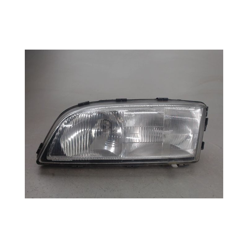 PHARE GAUCHE VOLVO C70