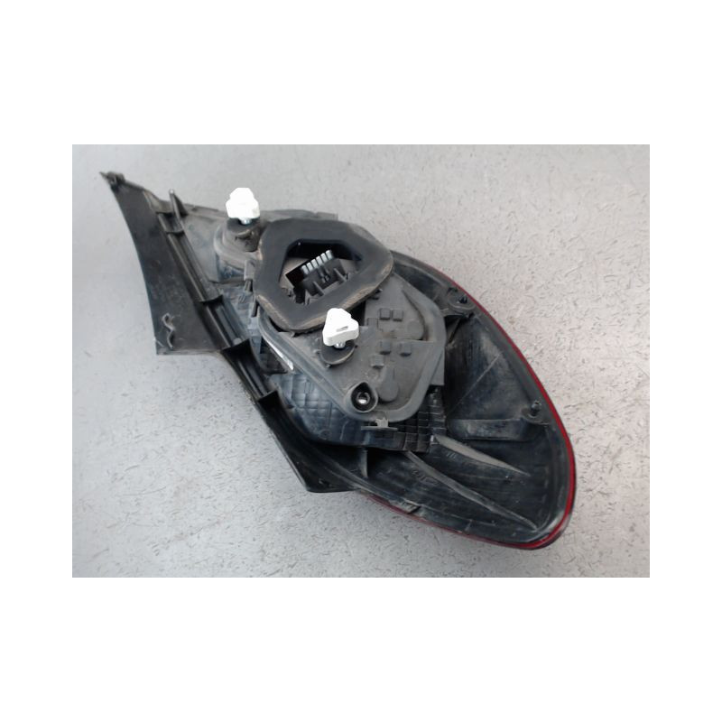 FEU ARRIERE DROIT OPEL CORSA