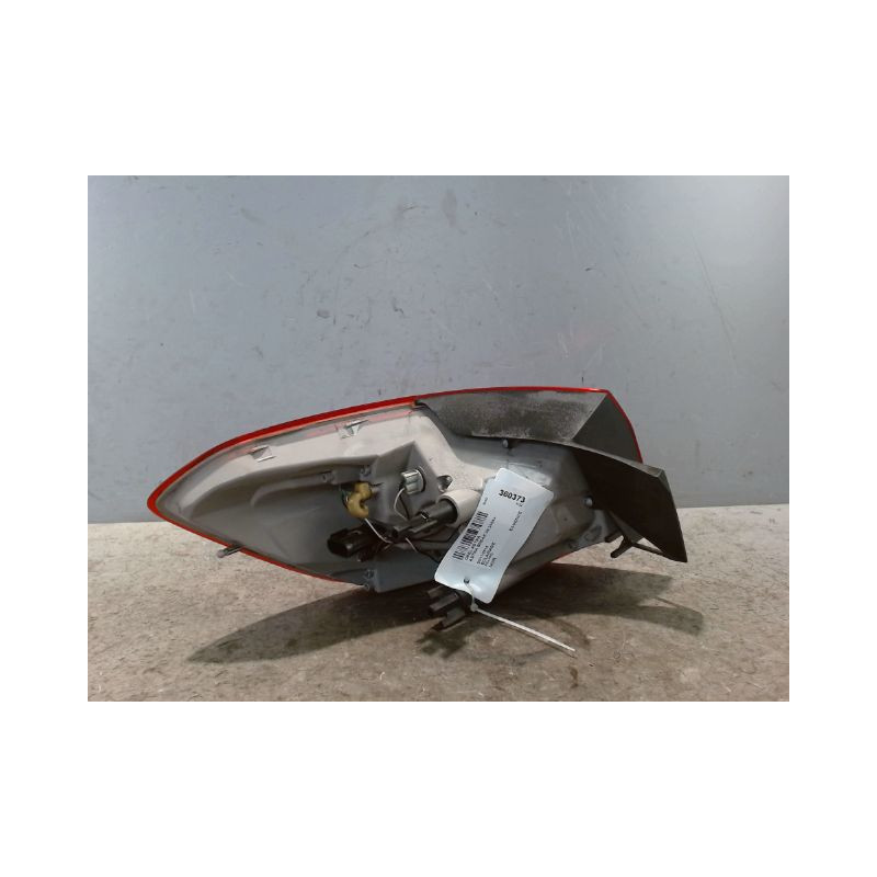 FEU ARRIERE DROIT OPEL ASTRA BREAK 2004-