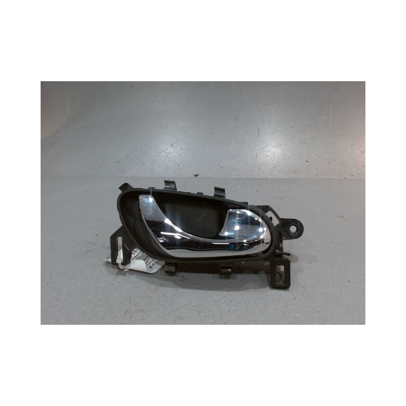 POIGNEE INTERIEURE PORTE AVANT DROIT NISSAN QASHQAI
