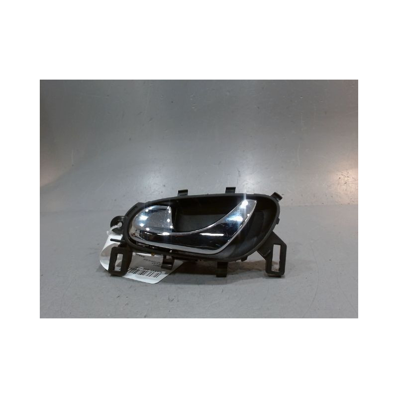 POIGNEE INTERIEURE PORTE AVANT GAUCHE NISSAN QASHQAI