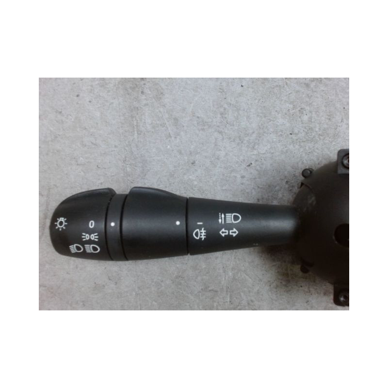 COMMANDE CLIGNOTANT RENAULT CAPTUR