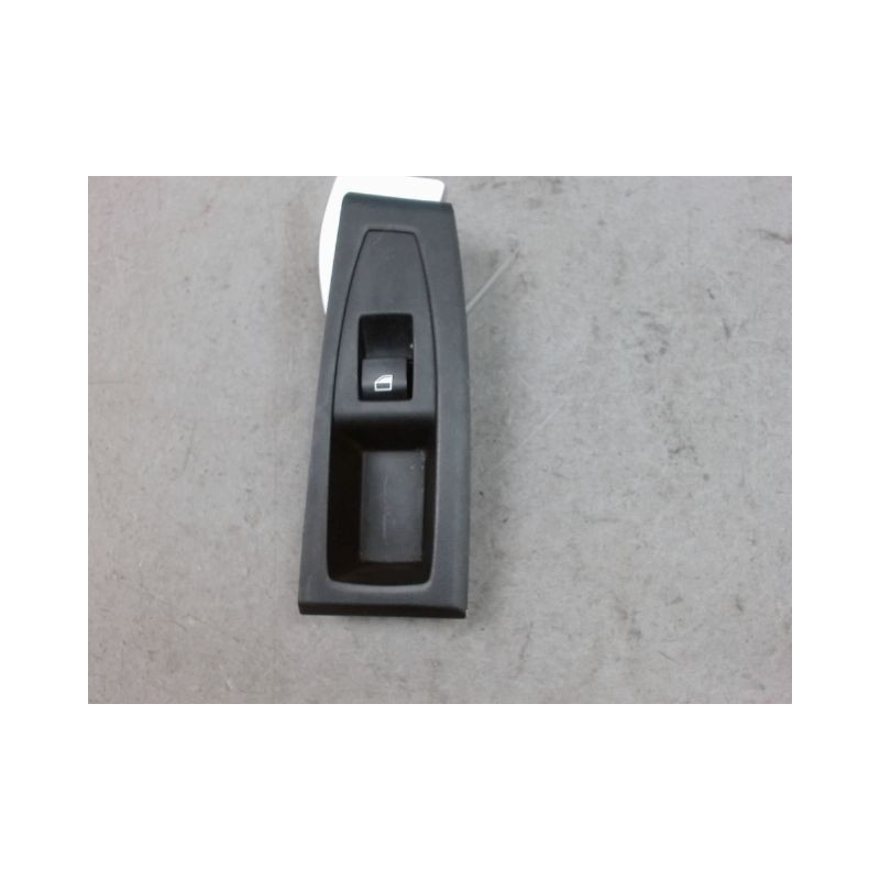 COMMANDE LEVE-GLACE PORTE ARG B.M.W. SERIE 2