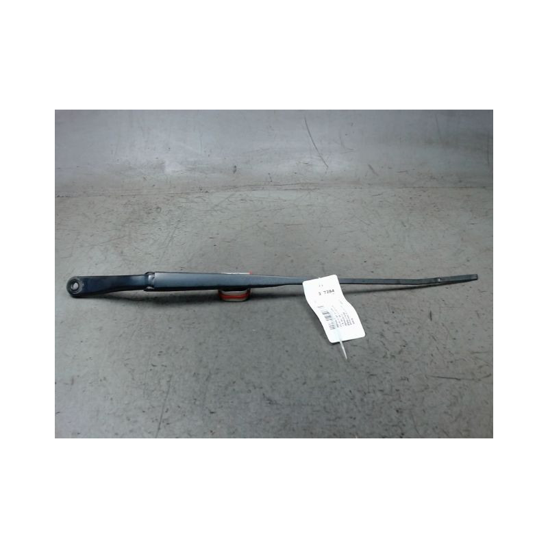 BRAS ESSUIE-GLACE AVANT GAUCHE RENAULT CLIO III 2009-
