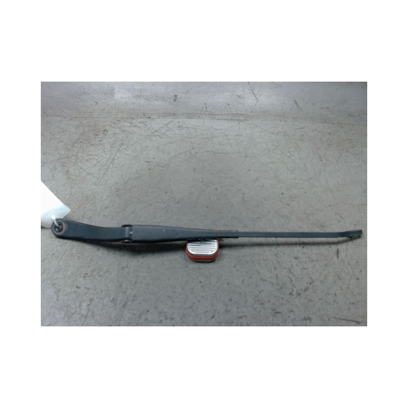 BRAS ESSUIE-GLACE AVANT GAUCHE DACIA SANDERO 2008-