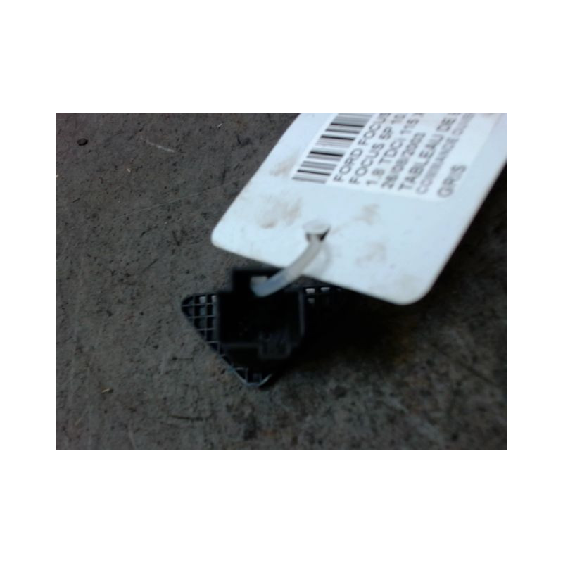 COMMANDE OUVERTURE HAYON FORD FOCUS 98-04