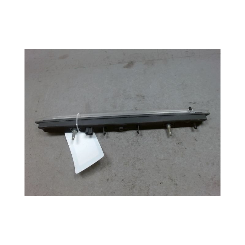 FEUX STOP SUPPLEMENTAIRE PEUGEOT 2008