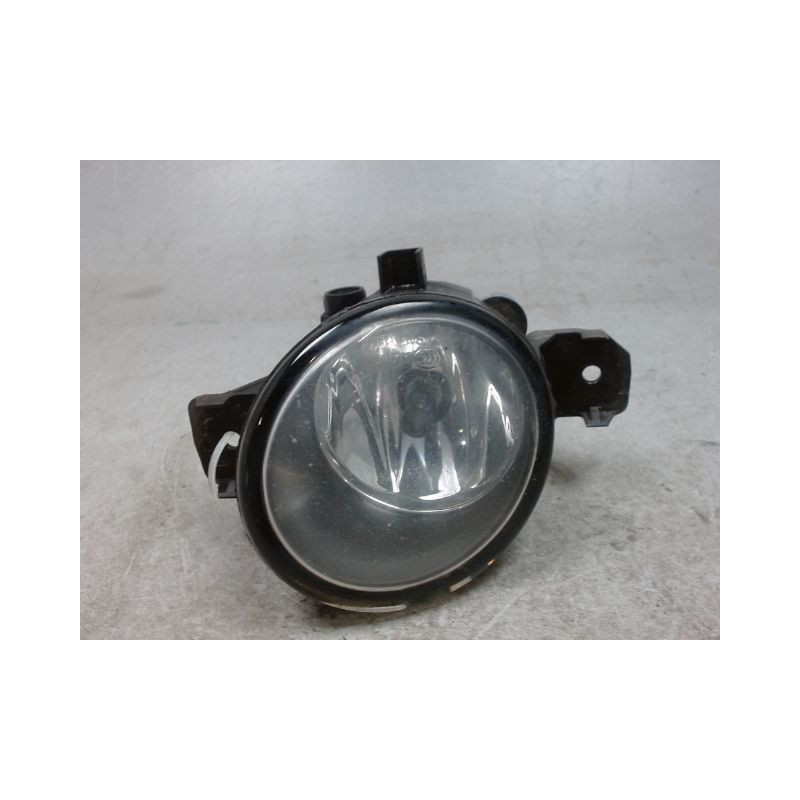 PHARE ANTIBROUILLARD AVANT DROIT RENAULT CLIO