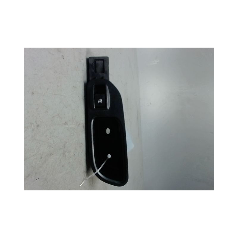 COMMANDE LEVE-GLACE PORTE ARD FIAT TIPO