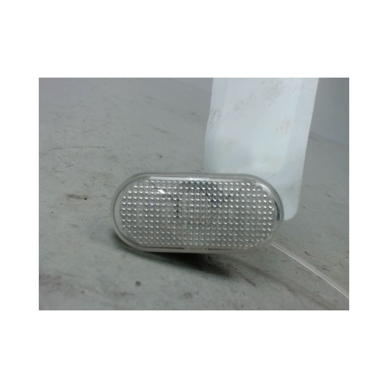 REPETITEUR AILE DROIT RENAULT TWINGO II 2007-