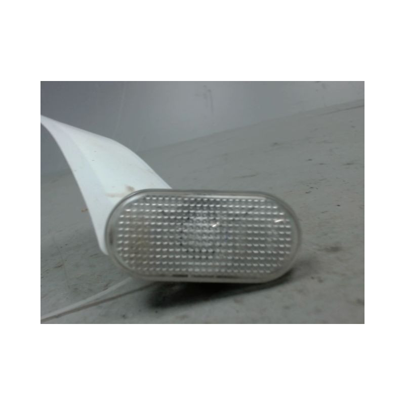 REPETITEUR AILE GAUCHE RENAULT TWINGO II 2007-