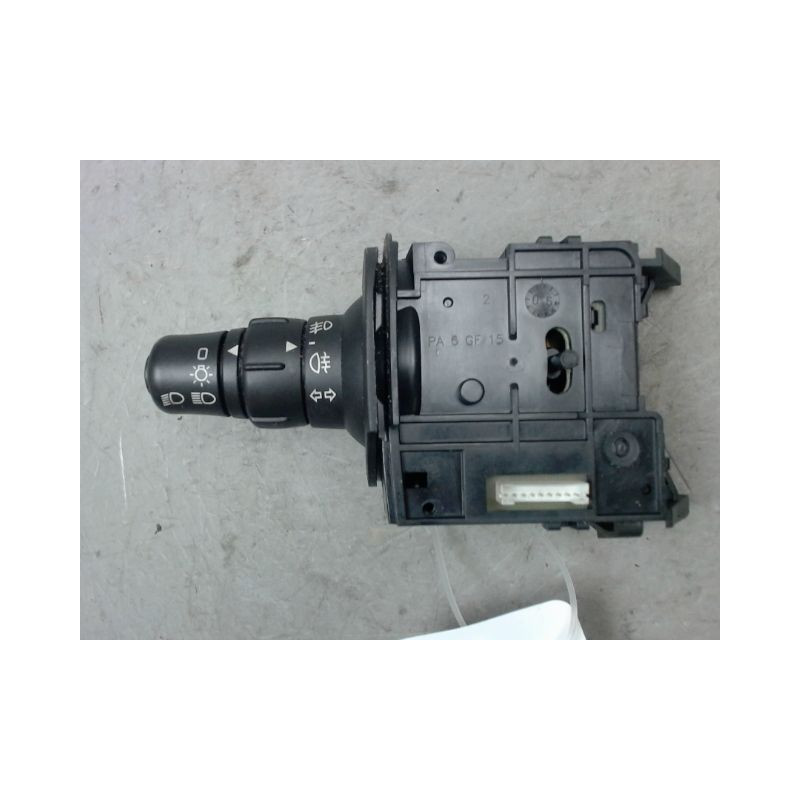 COMMANDE CLIGNOTANT RENAULT SCENIC II PH1 02-06
