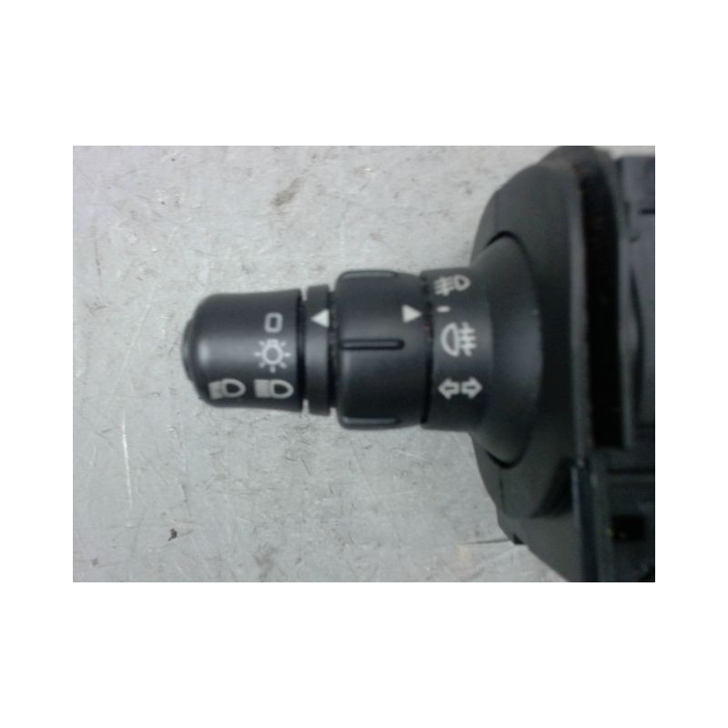 COMMANDE CLIGNOTANT RENAULT SCENIC II PH1 02-06
