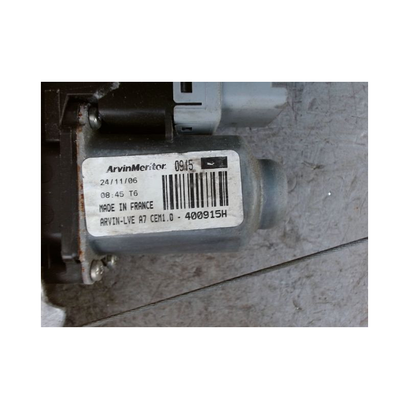 MECANISME+MOTEUR LEVE-GLACE AVANT GAUCHE PEUGEOT 207