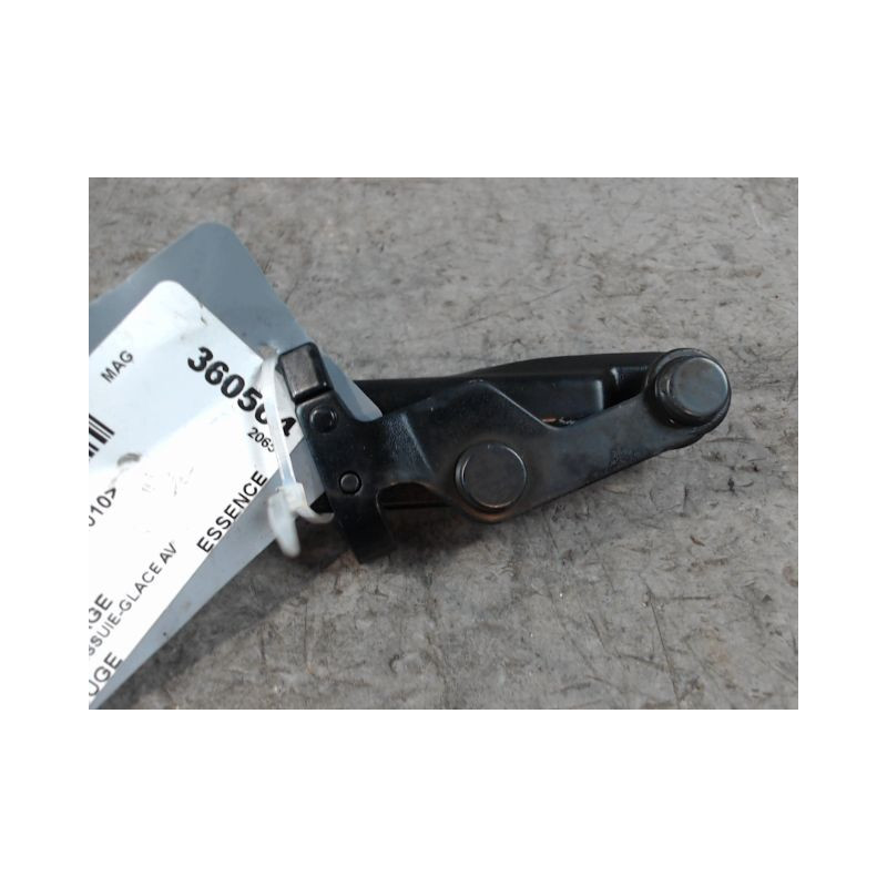 BRAS ESSUIE-GLACE AVANT TOYOTA YARIS II 2010-