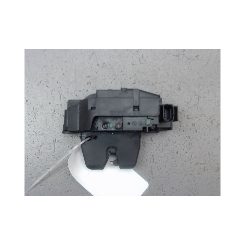 SERRURE HAYON  PEUGEOT 308 2009-
