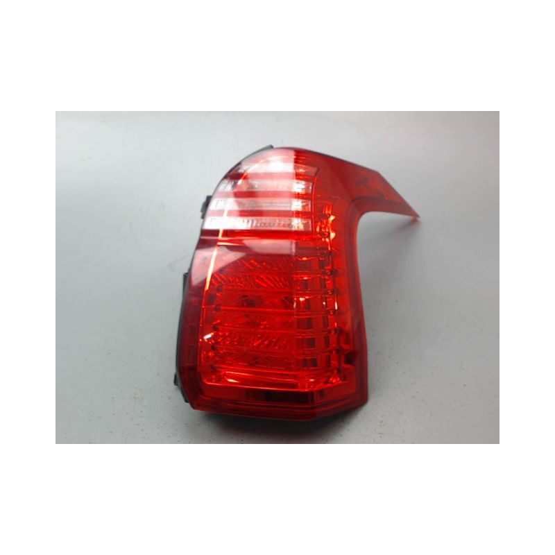 FEU ARRIERE DROIT PEUGEOT 5008 MONOSP. I Phase 1 2009-2013