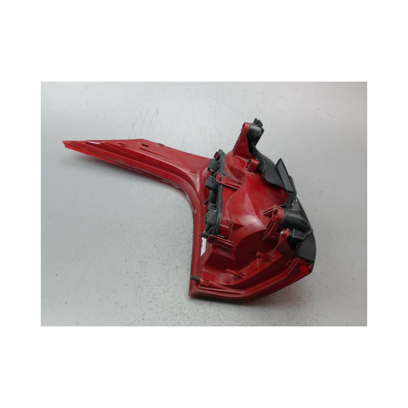 FEU ARRIERE DROIT PEUGEOT 5008 MONOSP. I Phase 1 2009-2013