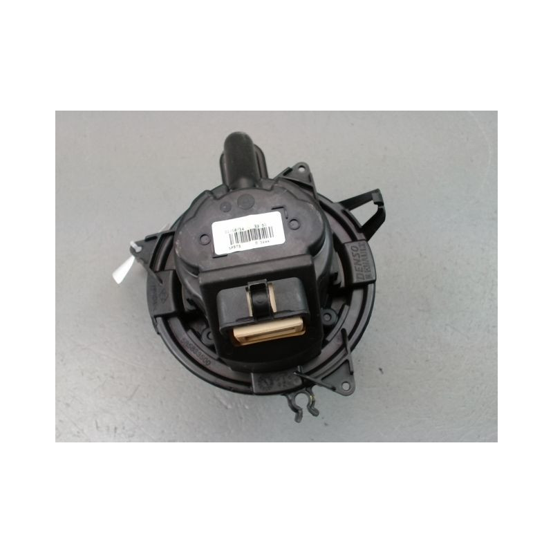 MOTEUR VENTILATEUR CHAUFFAGE RENAULT CLIO IV Phase 1 2012-...