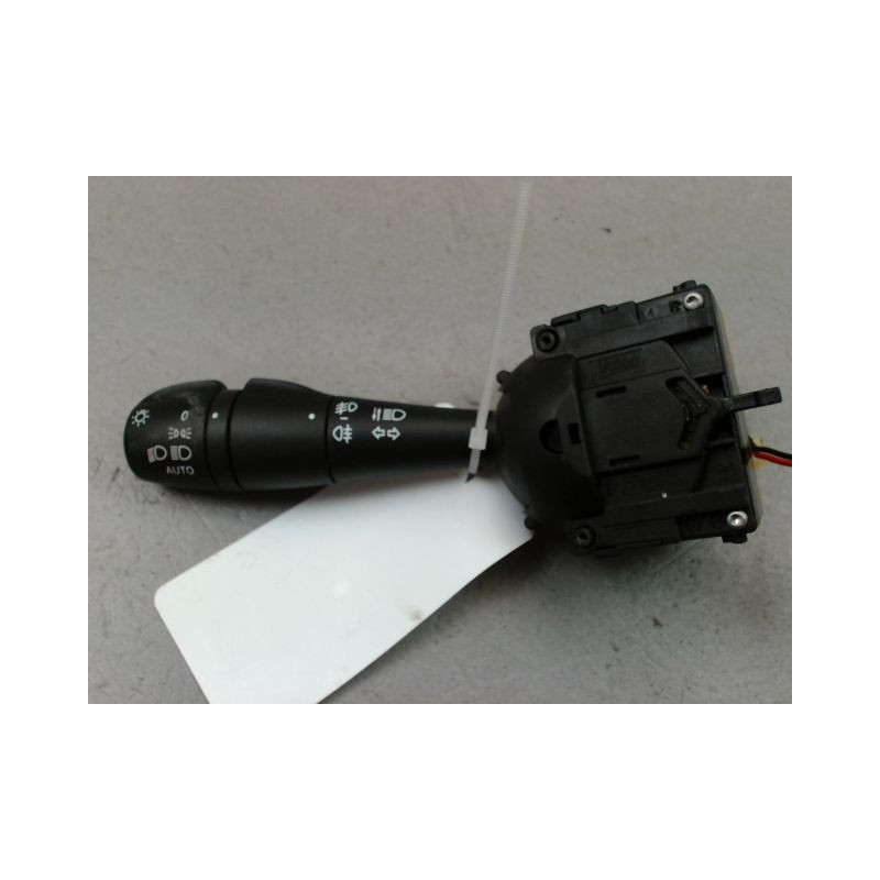 COMMANDE ECLAIRAGE RENAULT CLIO IV Phase 1 2012-...