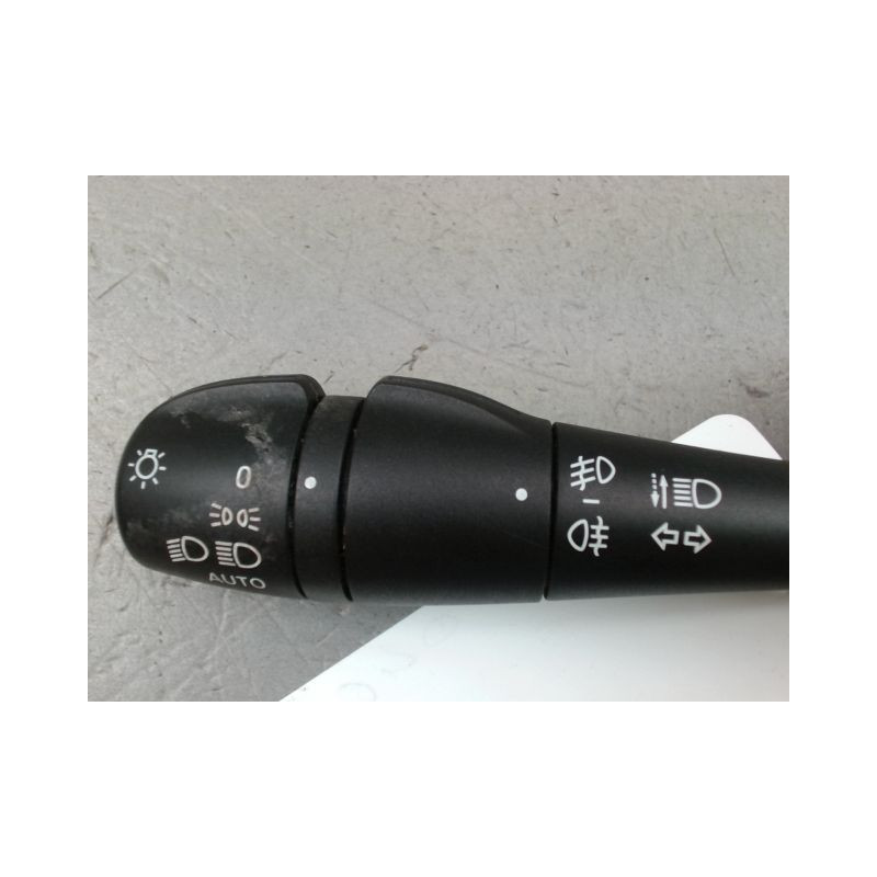 COMMANDE ECLAIRAGE RENAULT CLIO IV Phase 1 2012-...