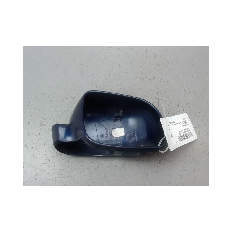 CARENAGE RETROVISEUR EXTERIEUR DROIT VOLKSWAGEN GOLF IV 1998-2004