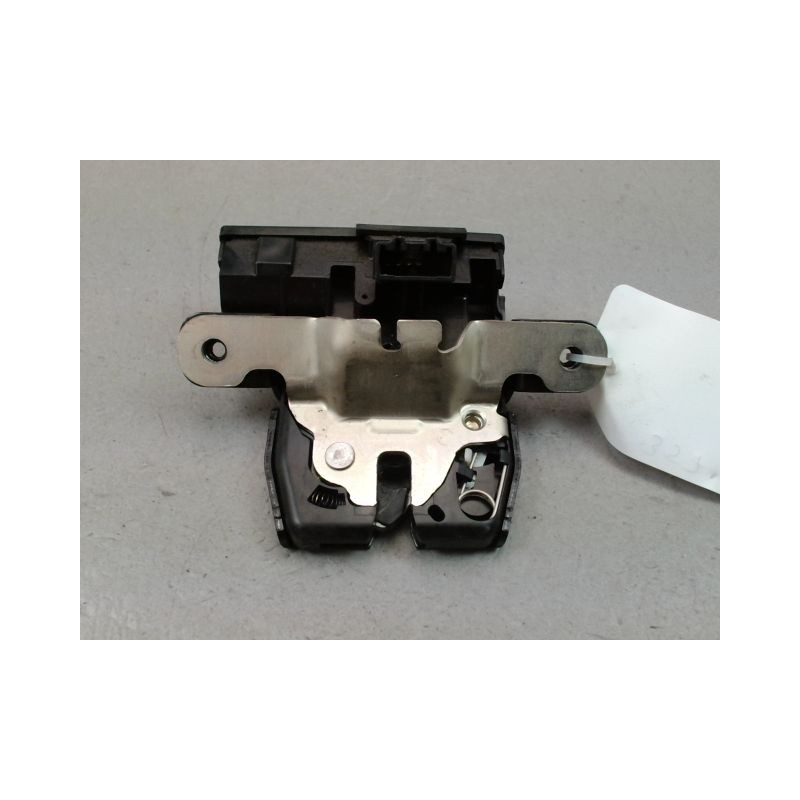 SERRURE HAYON  FORD FIESTA VI Phase 1 2008-2012