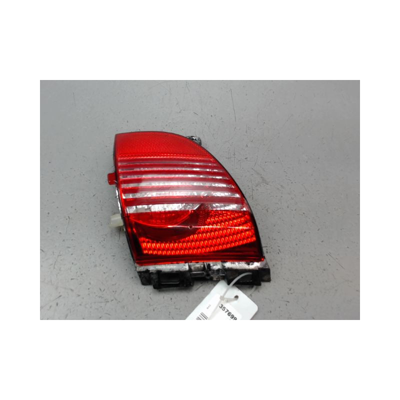 FEU DE PARE-CHOC ARRIERE DROIT PEUGEOT 2008 Phase 1 2013-...