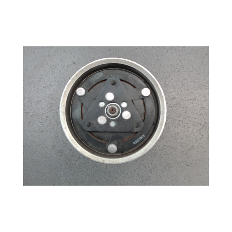 COMPRESSEUR AIR CONDITIONNE RENAULT KANGOO