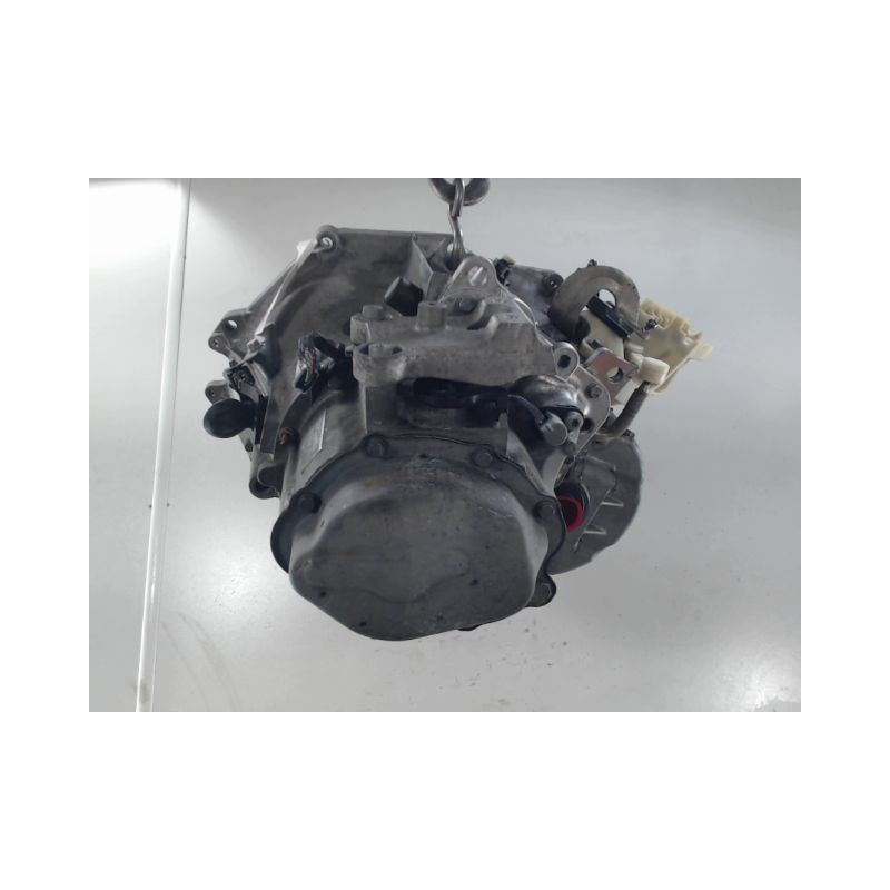 BOITE A VITESSE MECANIQUE PEUGEOT 208 1.6 HDi 92