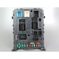 PLATINE FUSIBLE AV