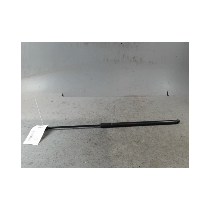 VERIN HAYON D OPEL ASTRA