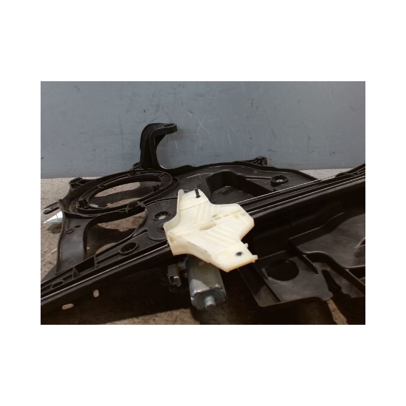 MECANISME+MOTEUR LEVE-GLACE AVANT GAUCHE PEUGEOT PARTNER