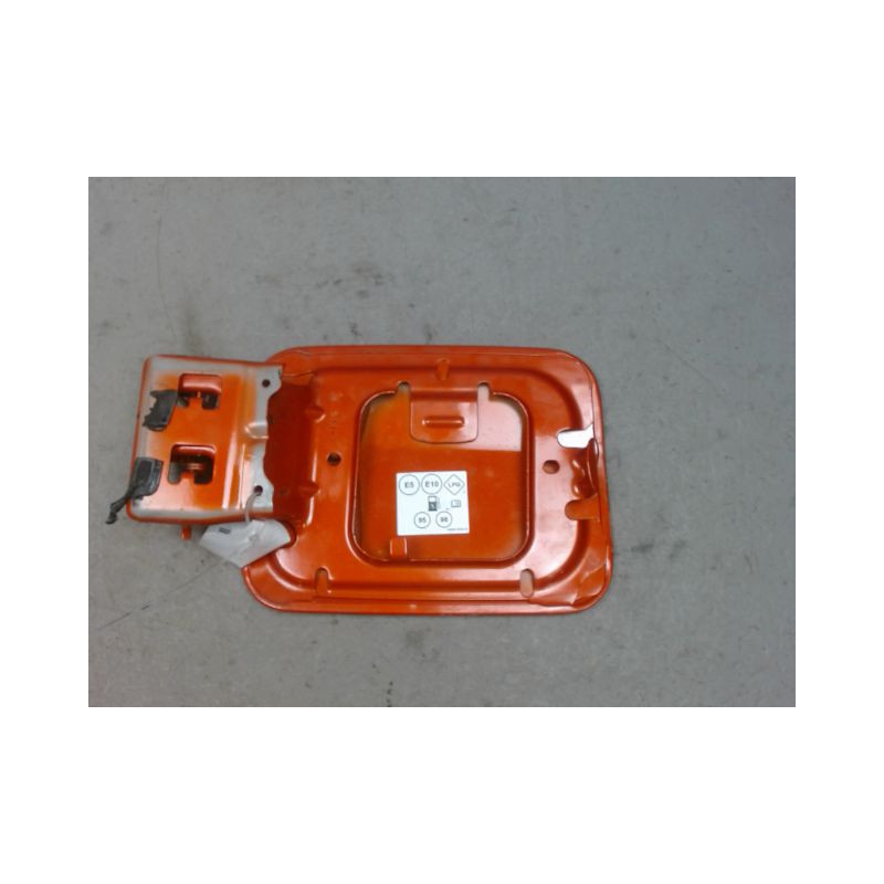 VOLET DE TRAPPE CARBURANT DACIA DUSTER