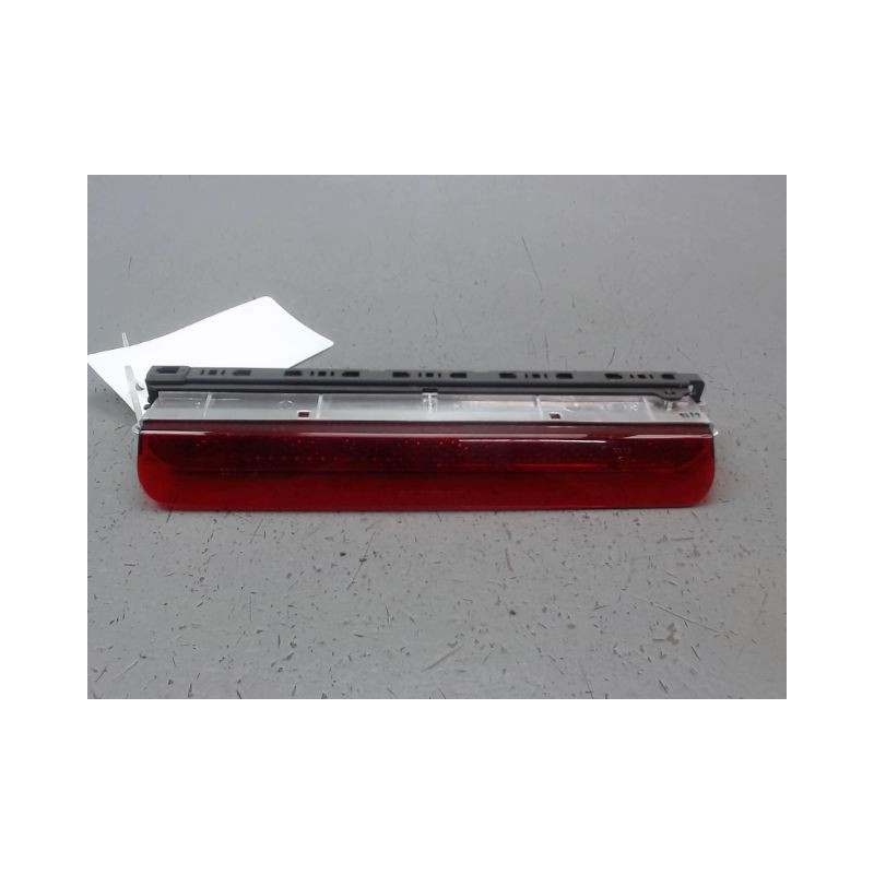 FEUX STOP SUPPLEMENTAIRE FIAT 500 C 09-