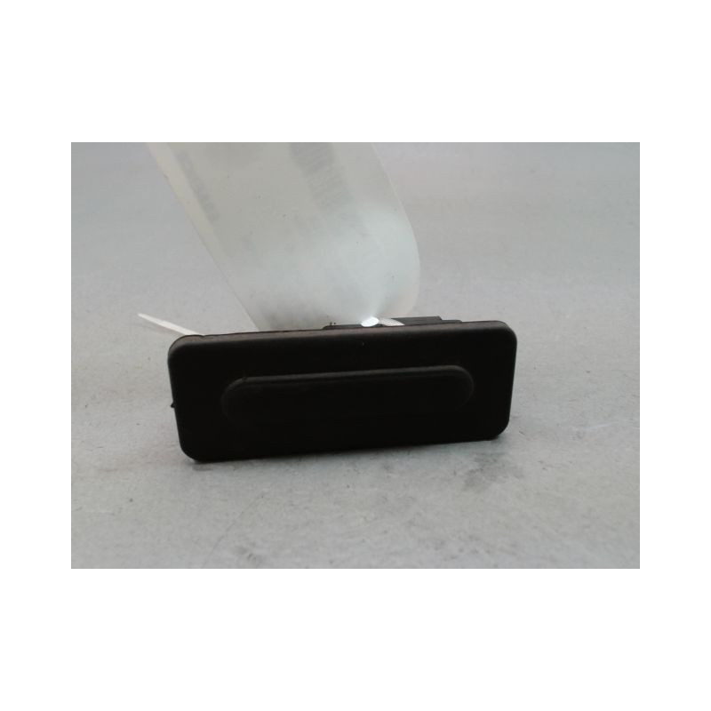 POIGNEE EXTERIEURE HAYON PEUGEOT 308 2009-