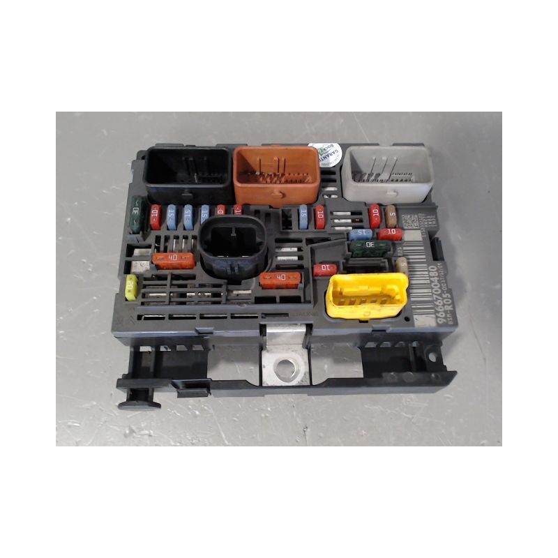 BOITE A FUSIBLES CITROEN C4 2008-