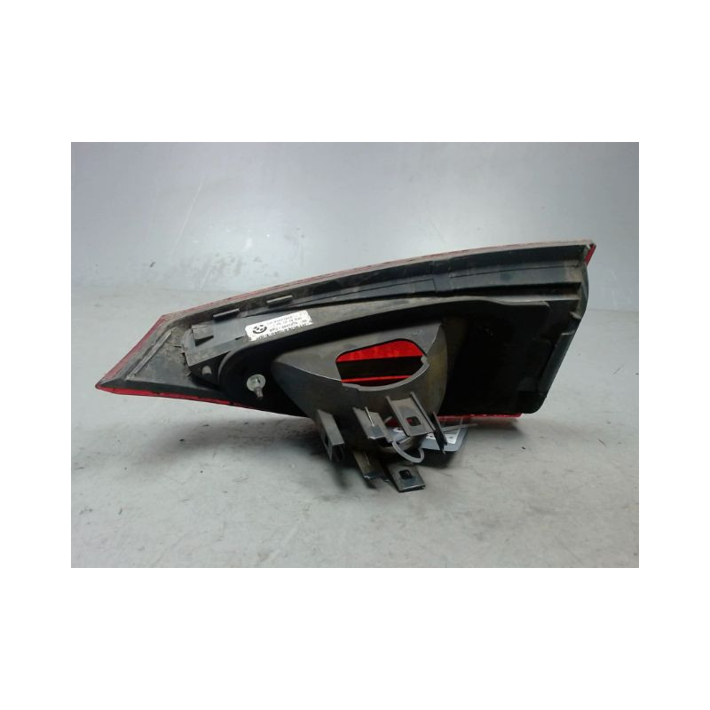 FEU ARRIERE INTERIEUR GAUCHE B.M.W. X1