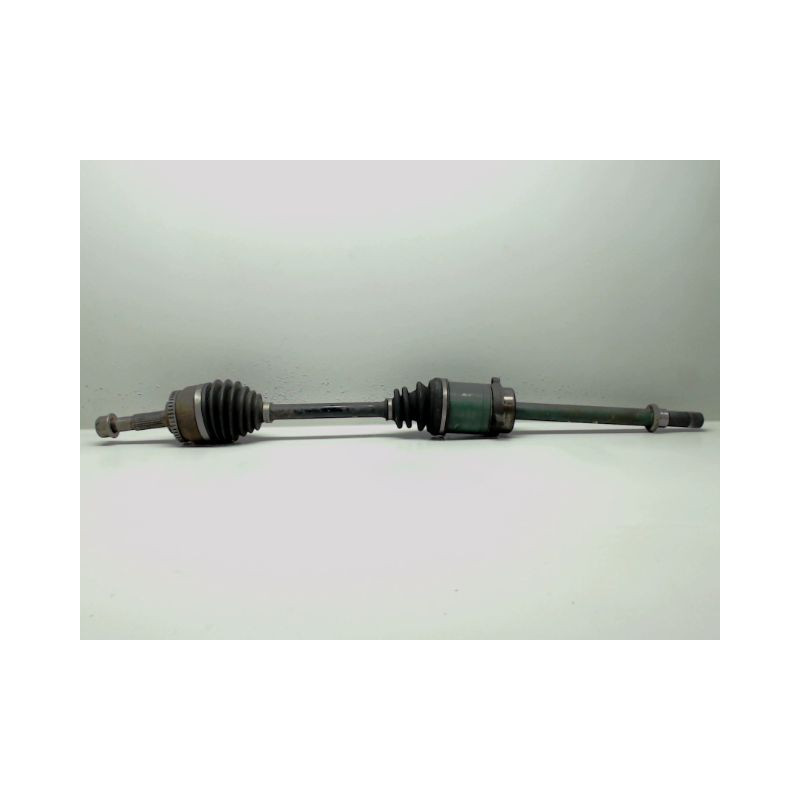 TRANSMISSION AVANT DROIT NISSAN ALMERA TINO 